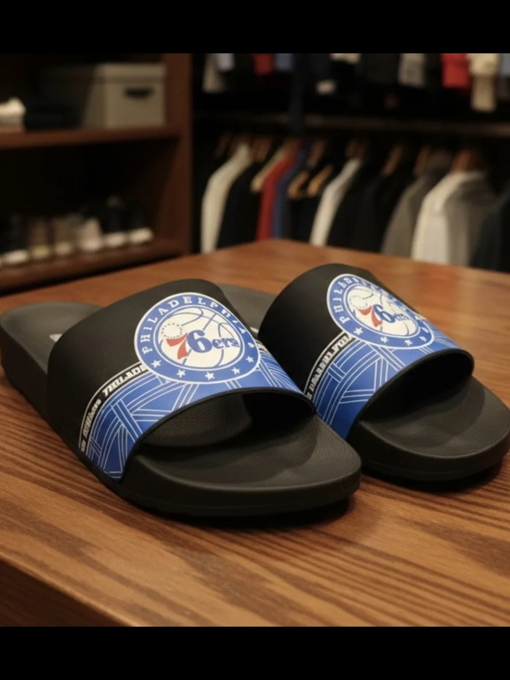 NWOT Philadelphia 76ers Slide Sandals - Sz 5